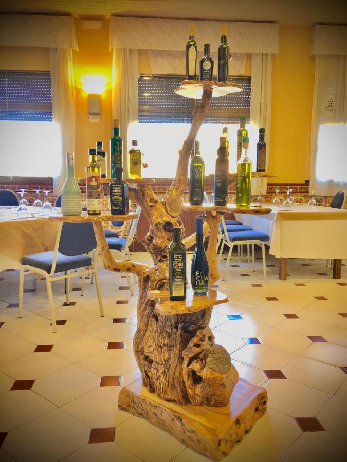 Hotel Avenida Beas de Segura Eksteriør billede